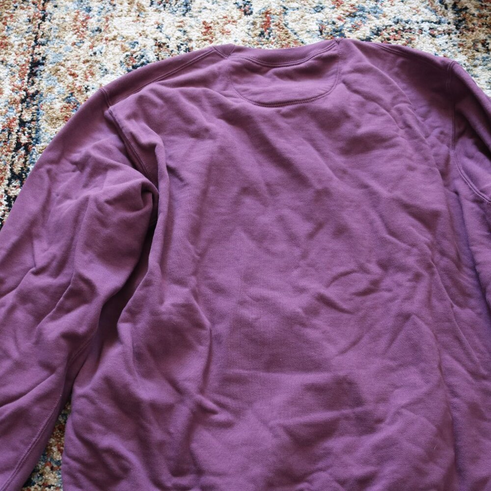 Uniqlo Men's Crewneck Sweater in Plum - Picture 3 of 3